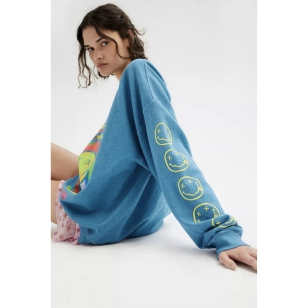 Nirvana Smile Sweatshirt Oversized Blue S/M Urban Outfitters Grunge Kurt 90s - Picture 3 of 7